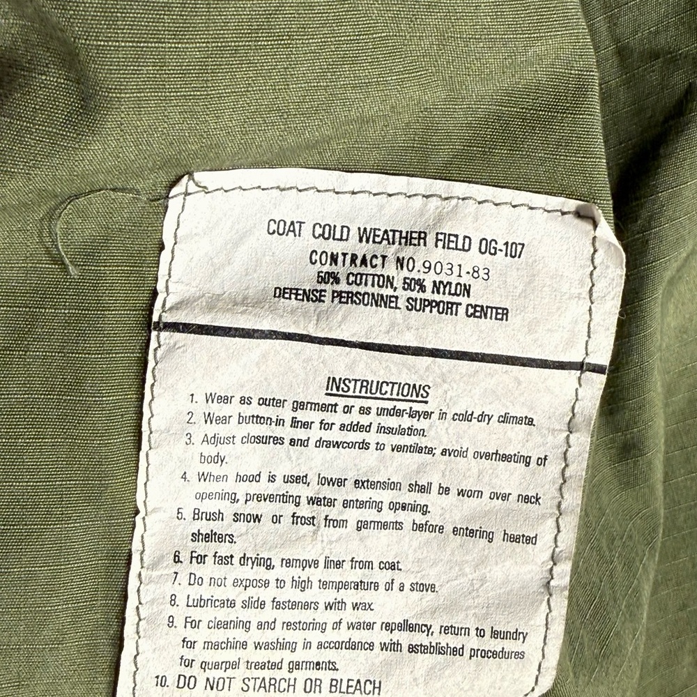 Love this jacket! Unfortunately it is too small for me. I am a 42R (size 38-40). - Picture 7 of 7